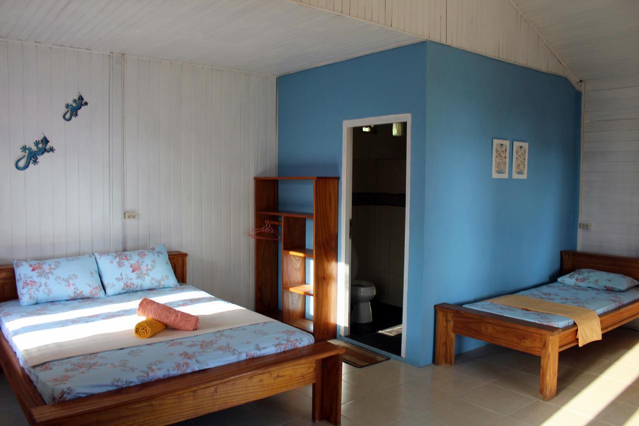 Happy Gecko Dive Resort Бунакен Екстериор снимка